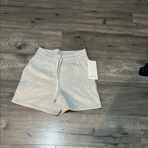 Lululemon Athletica Gray Athletic Shorts Relaxed Fit